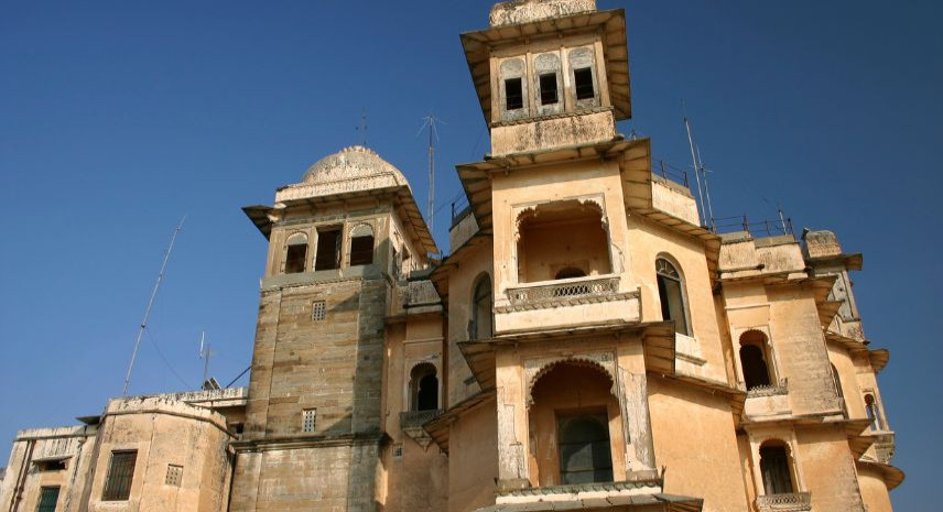 7. Sajjangarh Palace